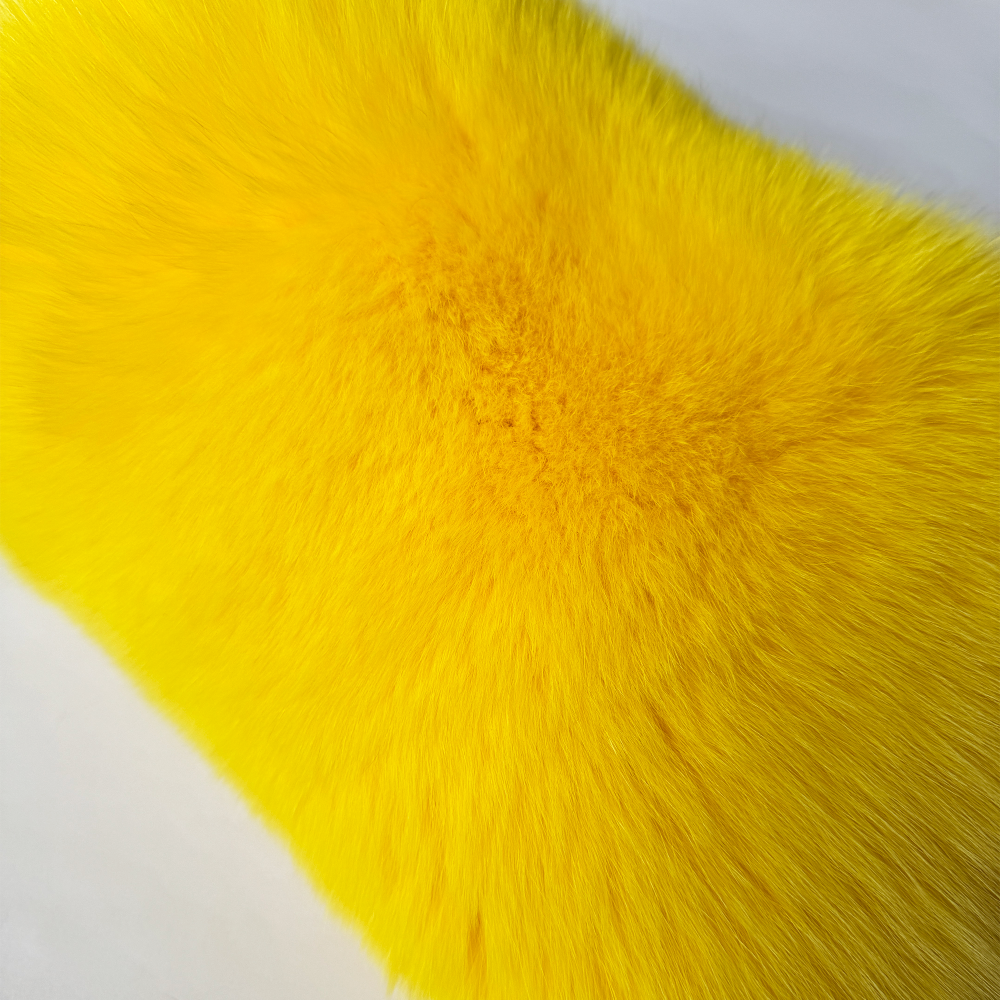 Standard length diagonal fox fur vest - WGLUVF