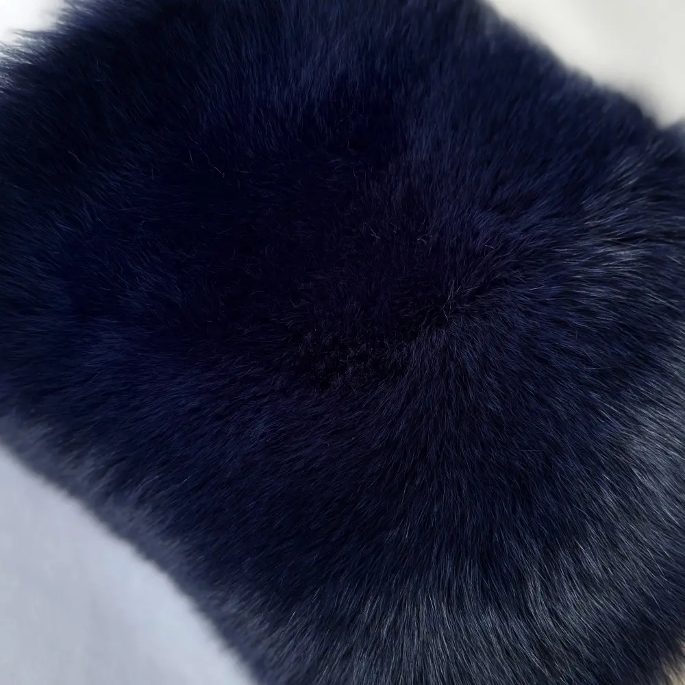 Vertical style of fox coat - WGLUVF