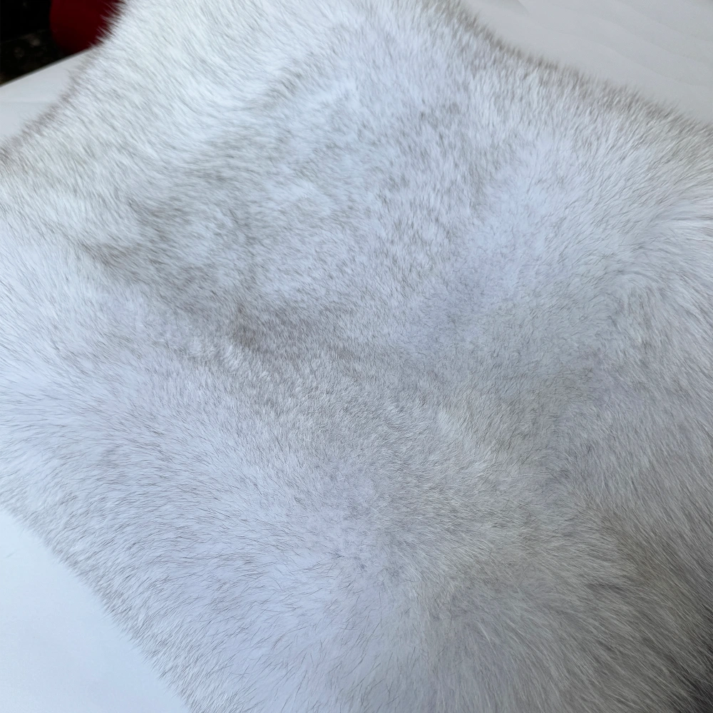 Winter fox fur grows long and thick - WGLUVF
