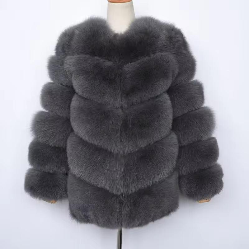 Winter fox fur grows long and thick - WGLUVF